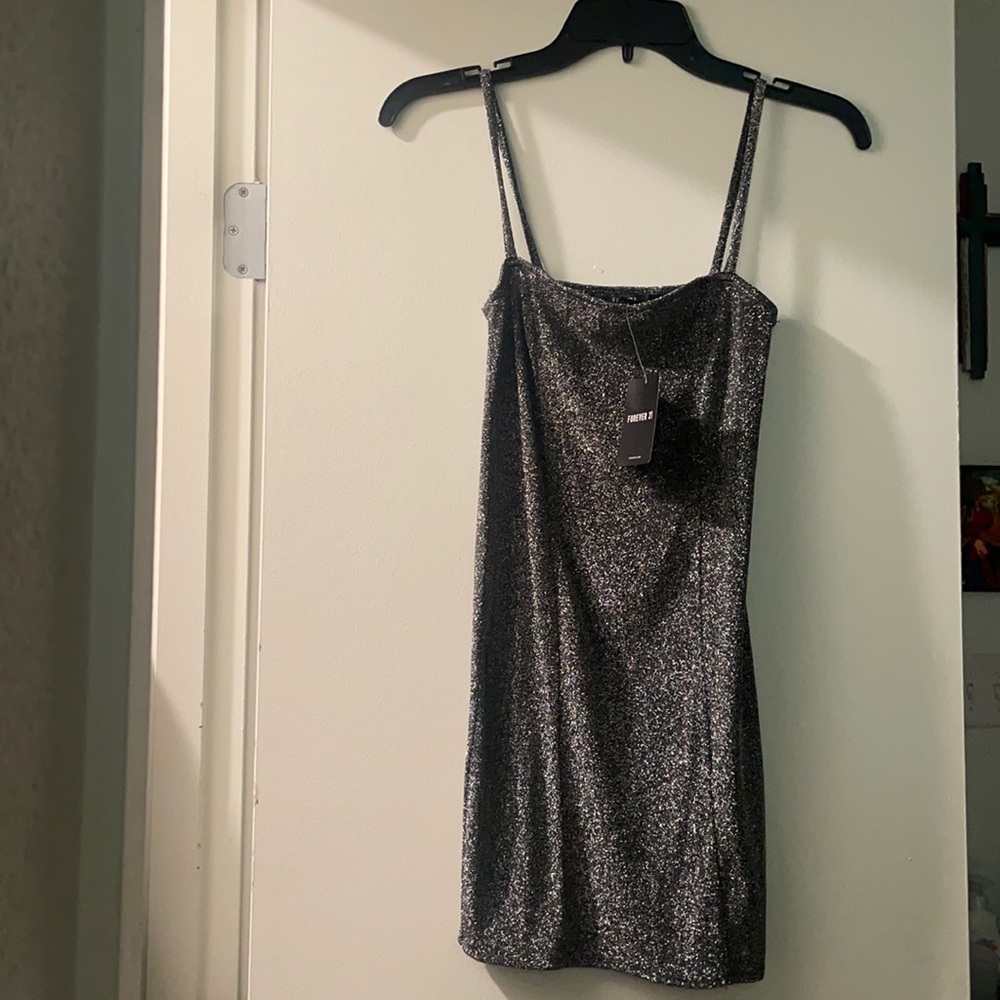 Forever 21. Little silver sparkle/shimmer dress. Fitted. Tight body con. Mini.
